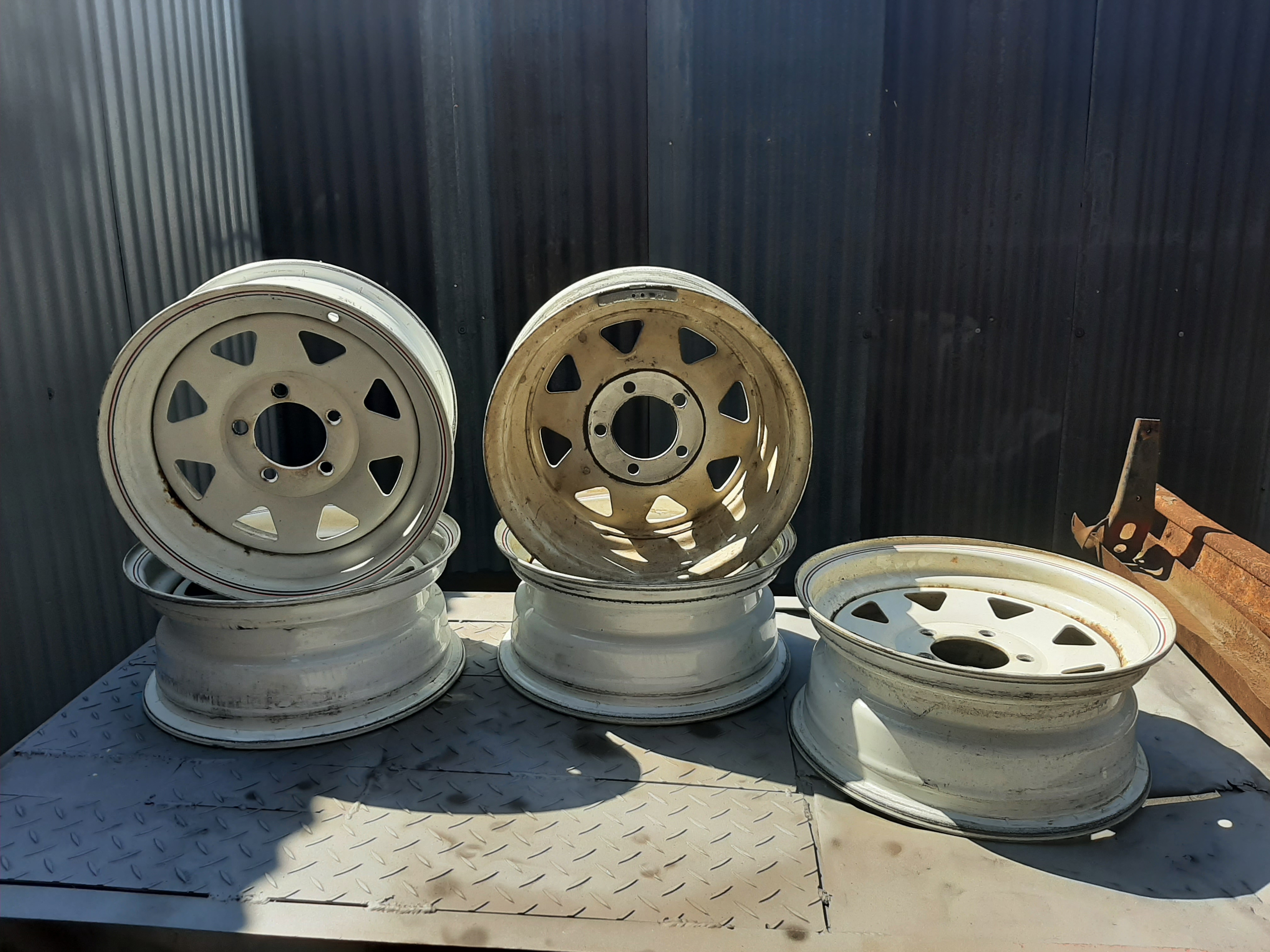 sandblasting TRAILER RIMS